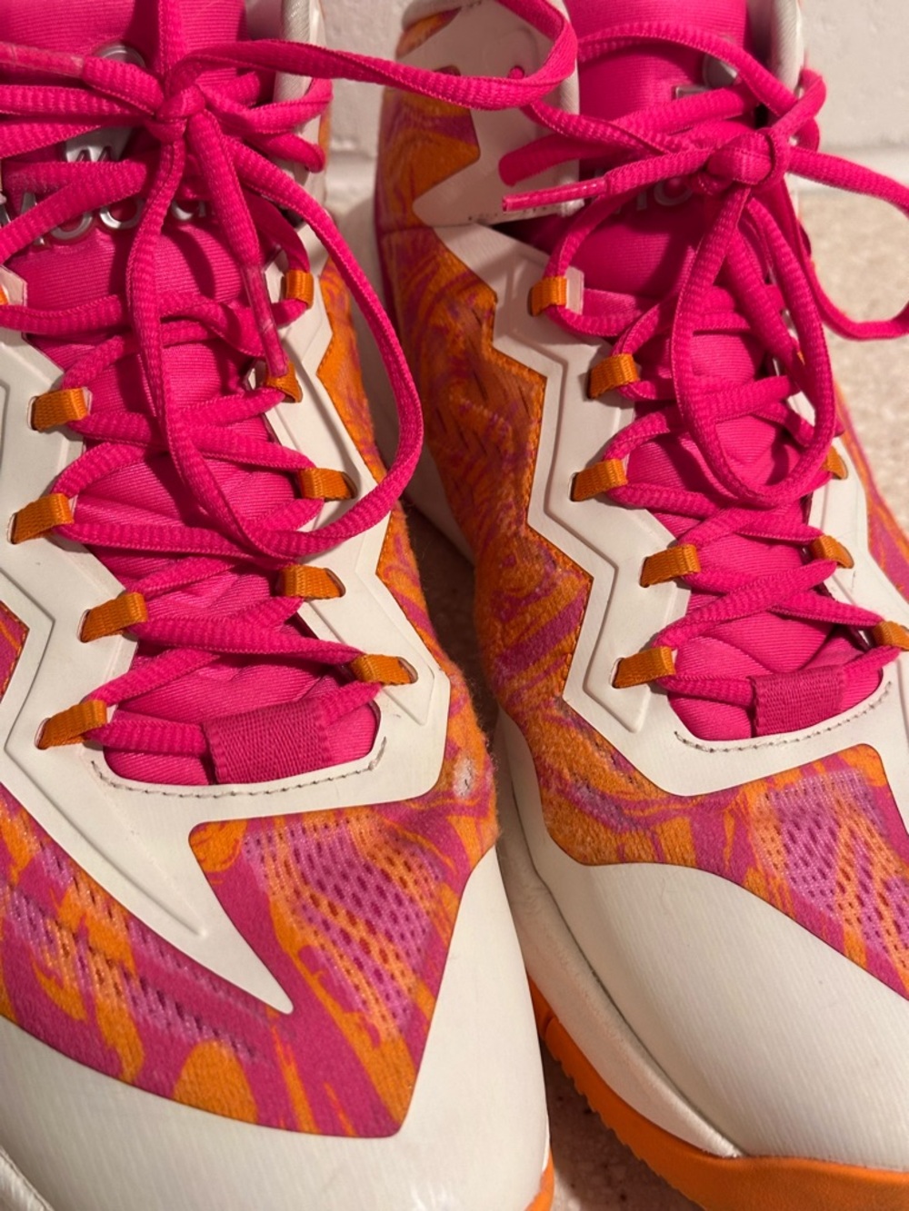 Moolah Neovolt Pro V2 Pink Orange White Basketball Shoes Women's Size 11 GUC - Picture 5 of 16